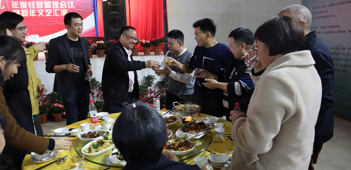 乘風揚帆，砥礪前行--固特超聲2022年新年文藝匯演暨尾牙盛宴